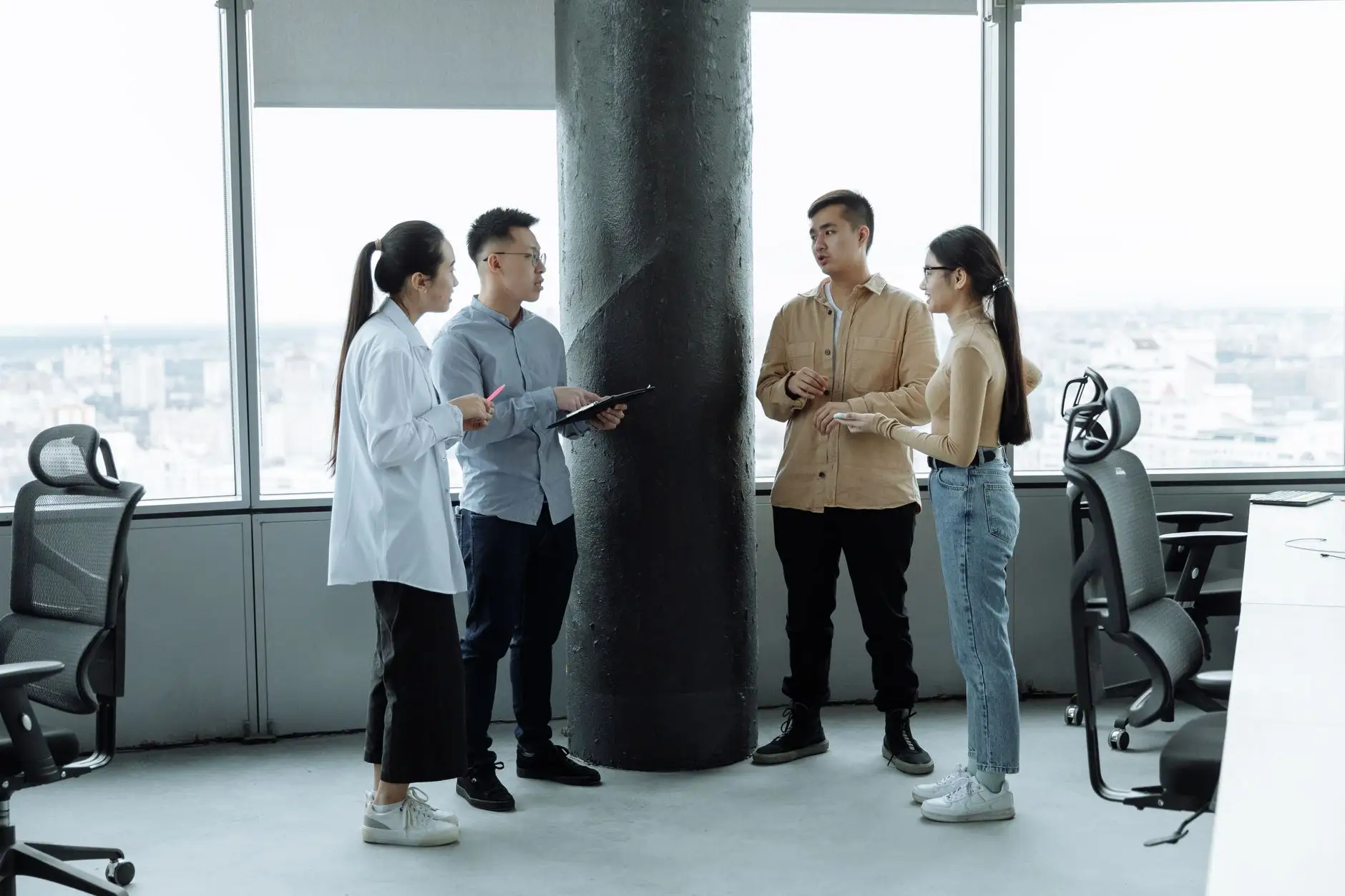 连云港企业广告服务选购指南：标识标牌定制关键要点