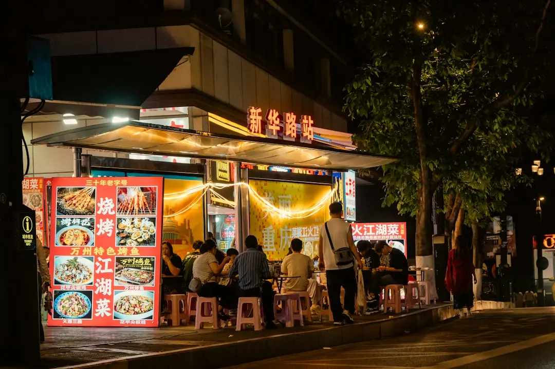 灌云县下车镇展恒广告服务部标识标牌制作工艺与选材对比分析